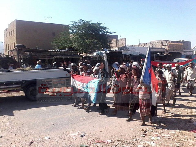أبناء المحفد يتضامنون مع المناضل باعوم ويدعون للزحف إلى عدن