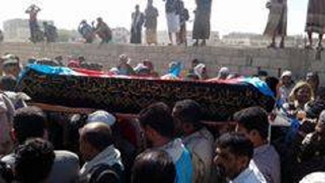 شبوة – تشييع جماهيري للشهيد مطلوب شطيرات وجرحى باطلاق نار وسط المدينة