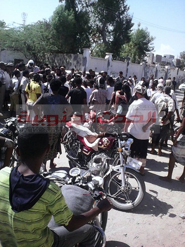 اشتباكات عنيفة بين عناصر النجدة وابناء الصرح بزنجبار