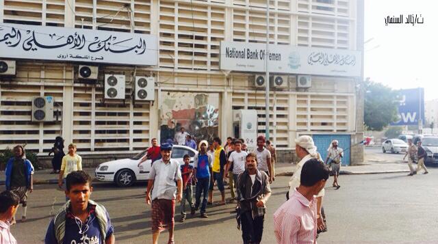 انتشار لأطقم الجيش بشوارع عدن مع تنفيذ العصيان المدني ( مصور )