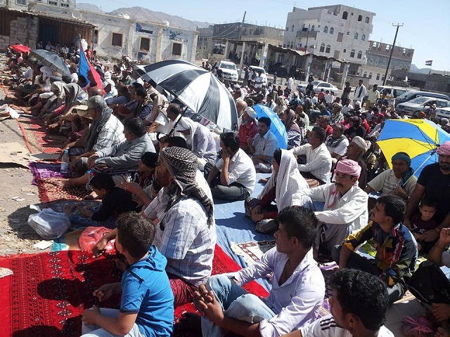 خطيب الجمعة بردفان يدعوا أبناء الجنوب لأحياء الذكرى التاسعة للتصالح والتسامح