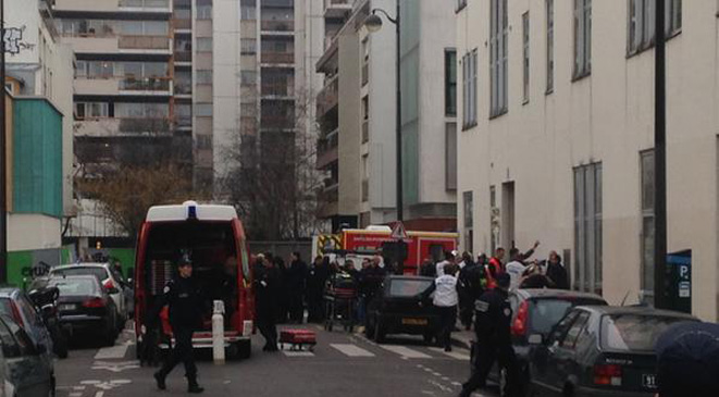 11 قتيلا بهجوم على مجلة فرنسية سخرت من زعيم داعش