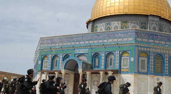 صحف عربية: تباين بشأن اتفاق الأردن وإسرائيل على مراقبة الحرم القدسي