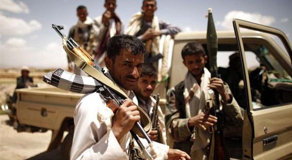 الحوثيون يستعدون لمعركة صنعاء بتسليح السكان
