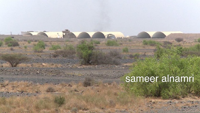 صور أولية من داخل قاعدة العند