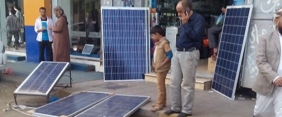 اليمن تعيش في الظلام منذ 5 أشهر والبديل؟!.. الطاقة الشمسية