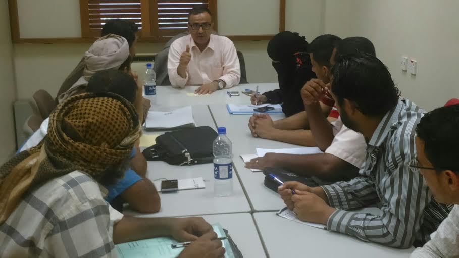 أكد ان الوقت مهم ويحتاج لدور أخلاقي وانساني في التعامل مع الجميع مدير مكتب الصحة يلتقي أعضاء لجنة اخلاء الجرحى ويطالب بعمل متواصل لانهاء المهمات