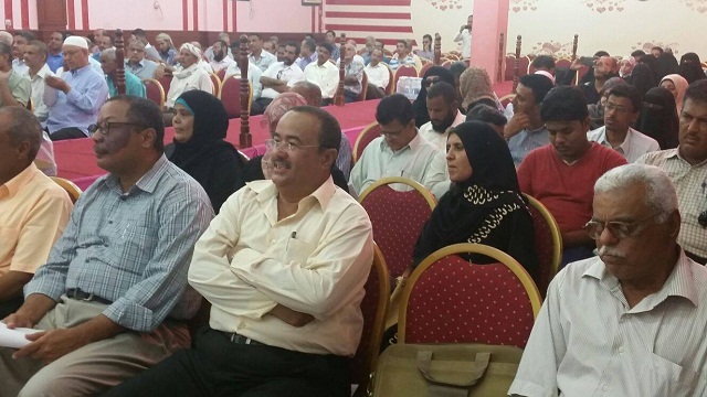 منتسبي جامعة عدن يدشنون العمل بمبادرة اصلاح الجامعة والنهوض بدورها