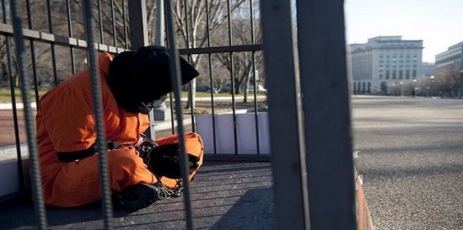 يمني يمكث 13 عاماً في معتقل جوانتنامو بسبب خطأ