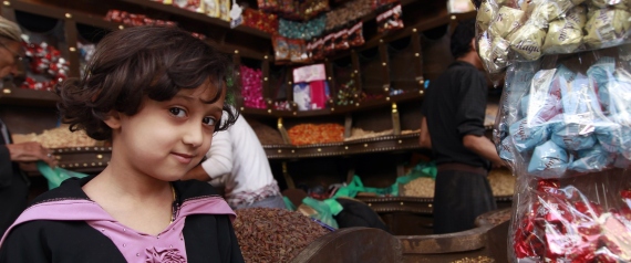 العيد في صنعاء فرحة مخنوقة.. وفي عدن بنكهة الانتصار