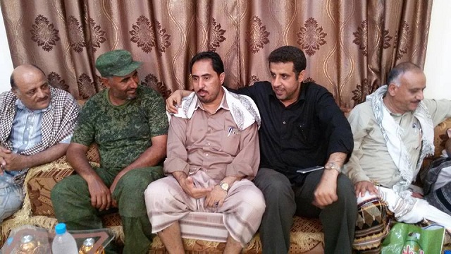 تسليم الملف الأمني بالجنوب للزبيدي بعد سيطرة الجيش الجنوبي على لحج بالكامل .. وتفاصيل احداث  معسكر الغزل والنسيج