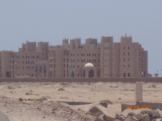 أصبح فندق القصر مزارا” للجنوبيين المغلوبين على أمرهم !