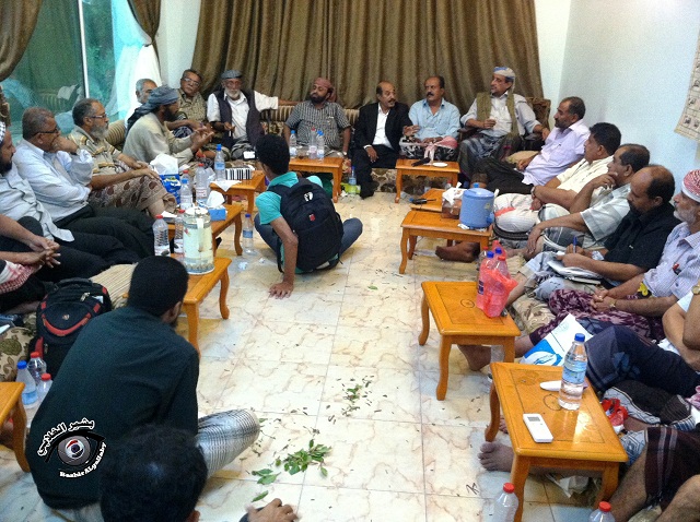 لقاء لقيادات بالثورة والمقاومة الجنوبية يقر مقترح خطة أمنية طارئة بعدن والضرب بيداً من حديد كل من يعبث بأمن وممتلكات الوطن والمواطن