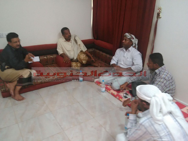 محافظ ابين يلتقي ممثل الاغاثة الإسلامية