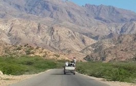 من أشهر الأمثال البدوية .. ما سيل حنب في عقله  .. والدم من رأسه ومحجر من أمسيله 