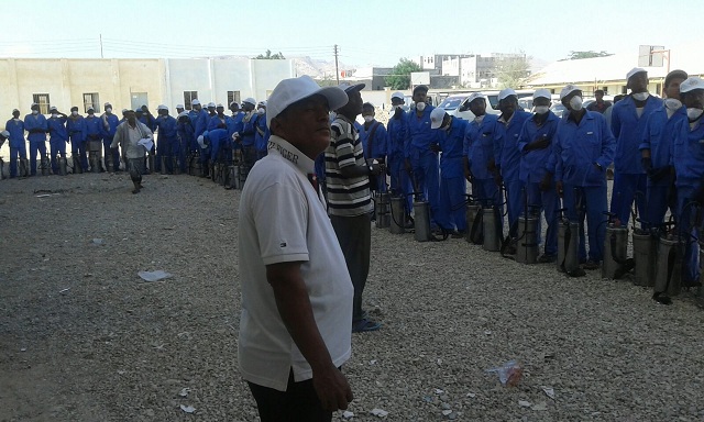 تدشين حملة الرش المنزلي لمدينتي عزان والحوطة بمحافظة شبوة