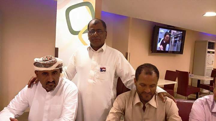 قادة المقاومة الجنوبية العميد عيدروس قاسم والعميد شلال يقدمون العزاء لشعب الجنوب وأسرة المناضل العميد عبدالله قاسم الجحافي