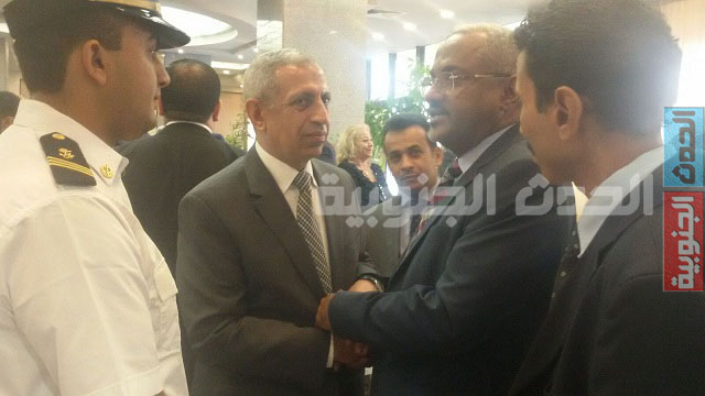 باسلمة : يعطي الإذن بالعمل على تطوير موانئ الجمهورية والعمل على جعل اليمن من المؤثرين في النقل البحري