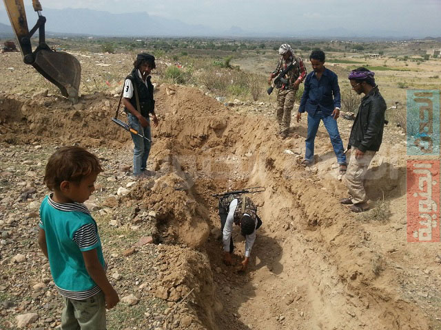 الحدود الجنوبية بالضالع : المقاومة ترسم خطوط الدفاع العسكري بالشريط الحدودي بسناح