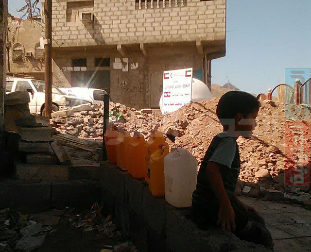 الهلال الأحمر الإماراتي ينهي معاناة (8)سنوات لأهالي جبل قوارير بالمعلا