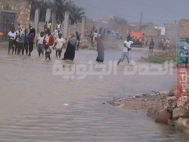 في خلال خمس ساعات إعصار تشابالا يدمر أكثر 18 منزل بسقطرى