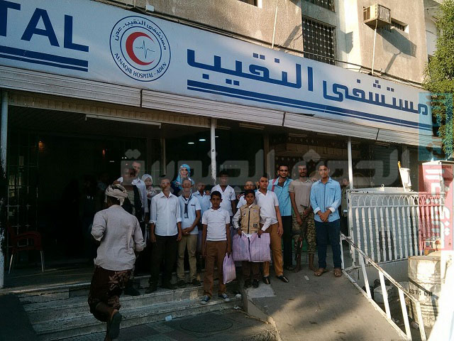 مؤسسة أبطال عدن تنفذ مبادرة بشعار (واجب علينا زيارتكم)