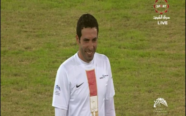 بالفيديو : التشجيع الكبير لأبو تريكة في مباراة نجوم العالم