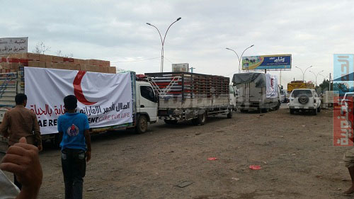 الهلال الأحمر الإماراتي يسير (1000) سلة غذائية إلى باب المندب