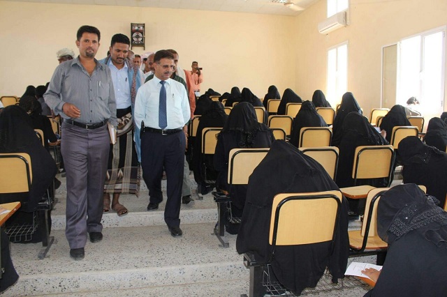 محافظ أبين يقوم بزيارة تفقدية لكلية التربية بزنجبار