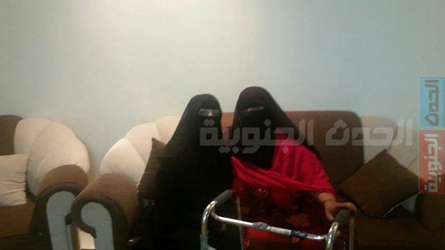 خديجة عليوة رئيسة منظمة الضياء للمرأة والشباب تزور الجريحة المفلحي بالرياض