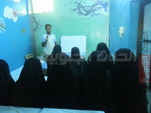 جمعية رؤيا شباب أبين تقدم تقوية في اللغة الانجليزية لطالبات الثانوية