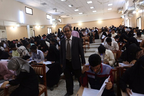 كليات الطب بجامعة عدن تستكمل امتحانات القبول ل3470 طالب وطالبة