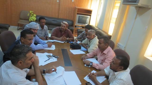 لجنة إعادة تشغيل أحواض المملاح تجتمع لتناقش آخر المستجدات