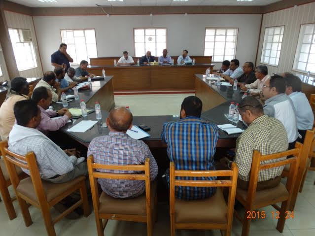 مناقشة الأوضاع الخدمية في مديرية صيرة