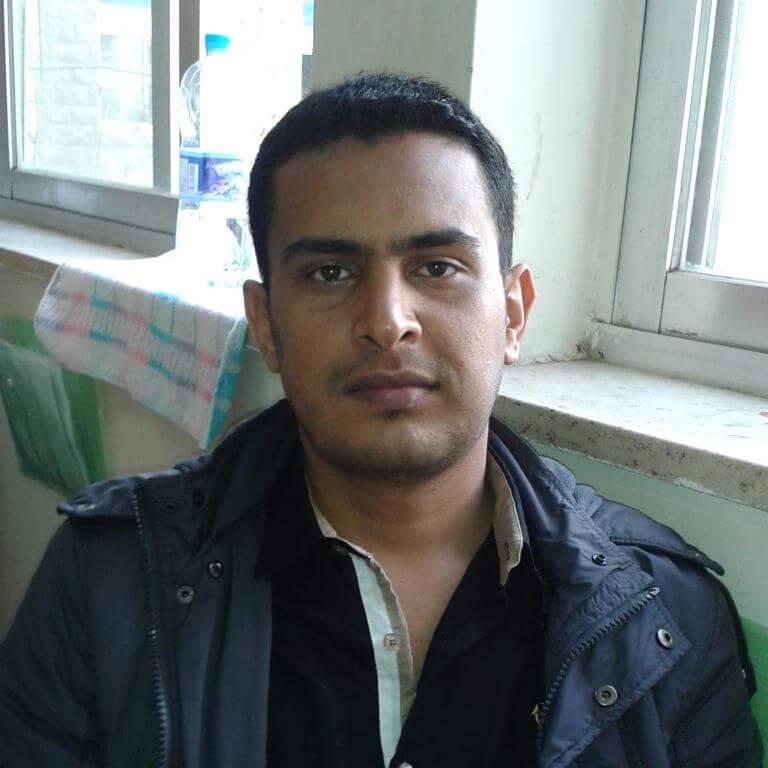 استشهاد الناشط بالحراك الجنوبي والقيادي بالمقاومة اكرم مخشم بتفجير التواهي