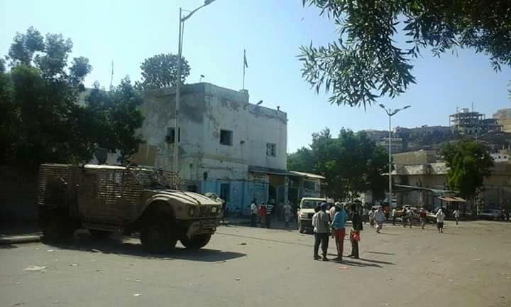 قائد امن عدن يتسلم مبنى قيادة امن التواهي