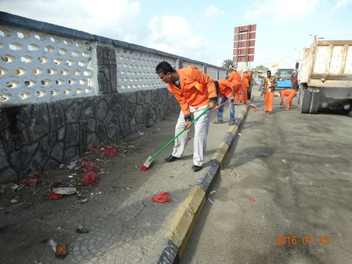 مدير عام مديرية خور مكسر يدشين حملة النظافة الشاملة بالمدينة