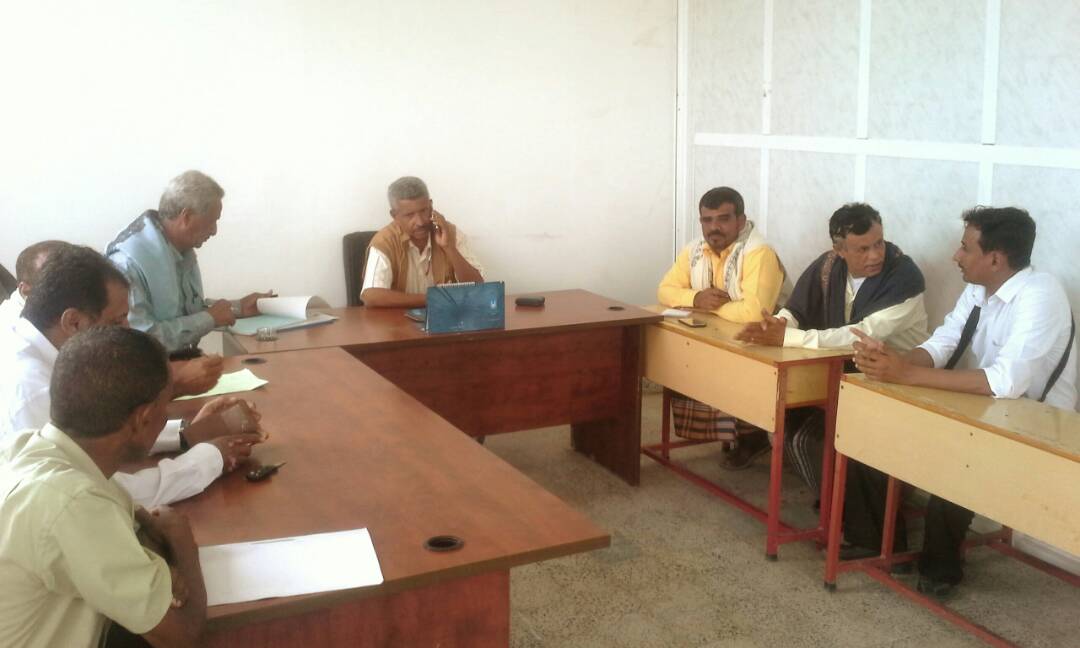 مدير عام زنجبار يترأس اجتماعًا لمناقشة تقارير أنشطة المرافق الخدمية بالمديرية