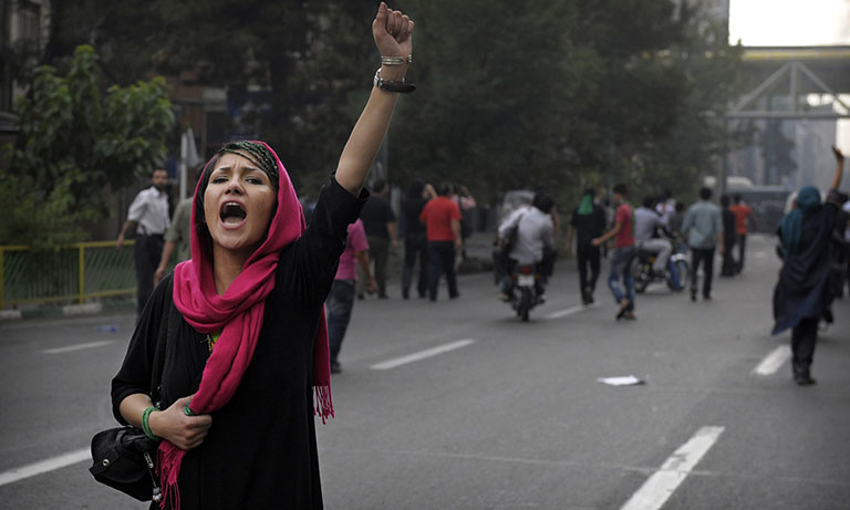 وبدأ الربيع الايراني…؟!